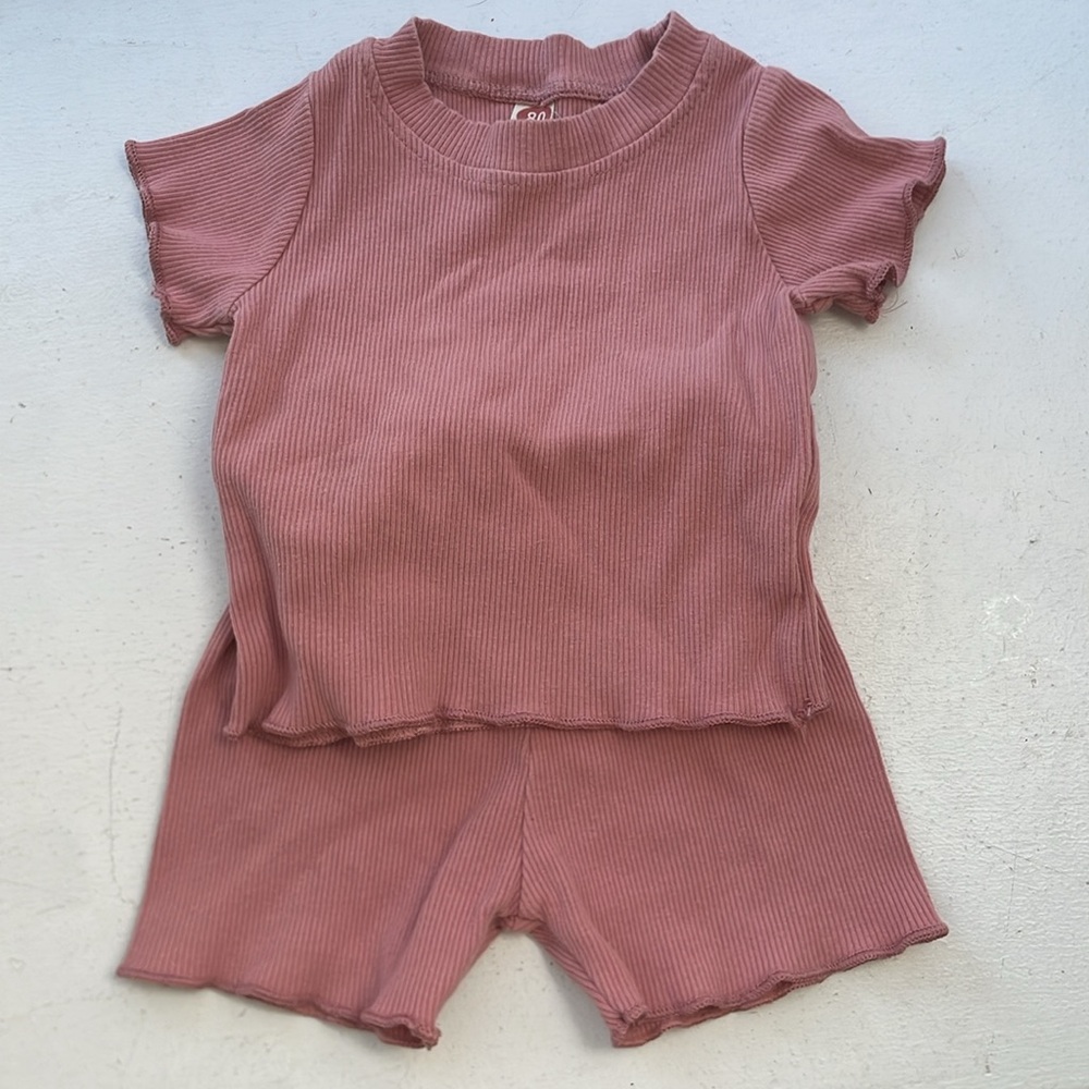 Adorable dusty pink matching tee & shorts set ribbed cotton 12-18 months